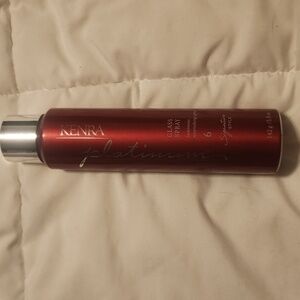 Kendra Platinum Glass Spray